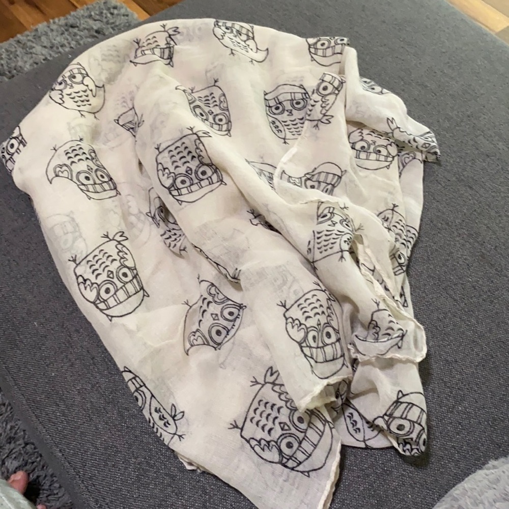 Owl scarf